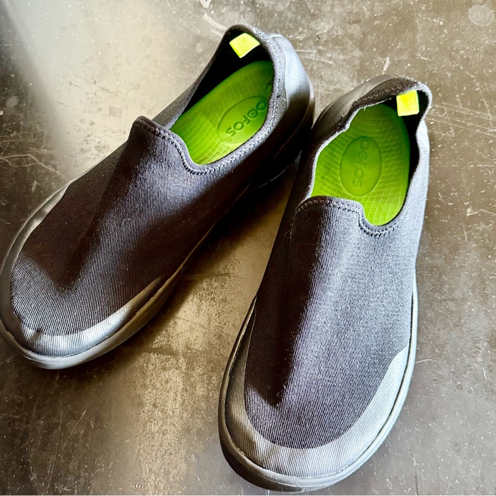 OOFOS OOMG EEZEE Low Shoe - 9